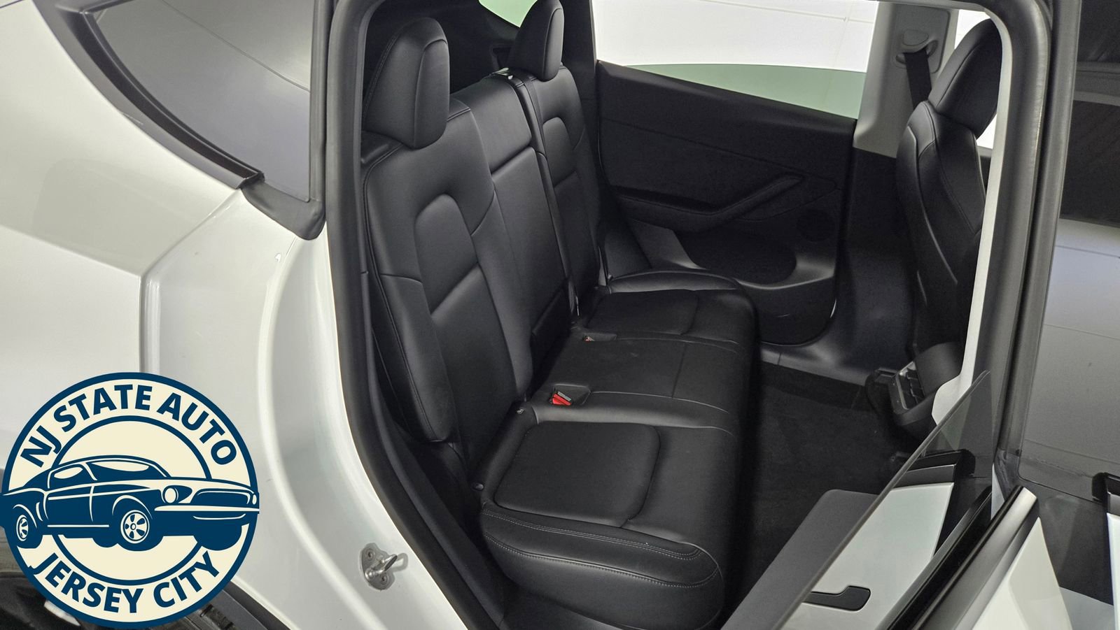 Used 2020 Tesla Model Y Performance image 31