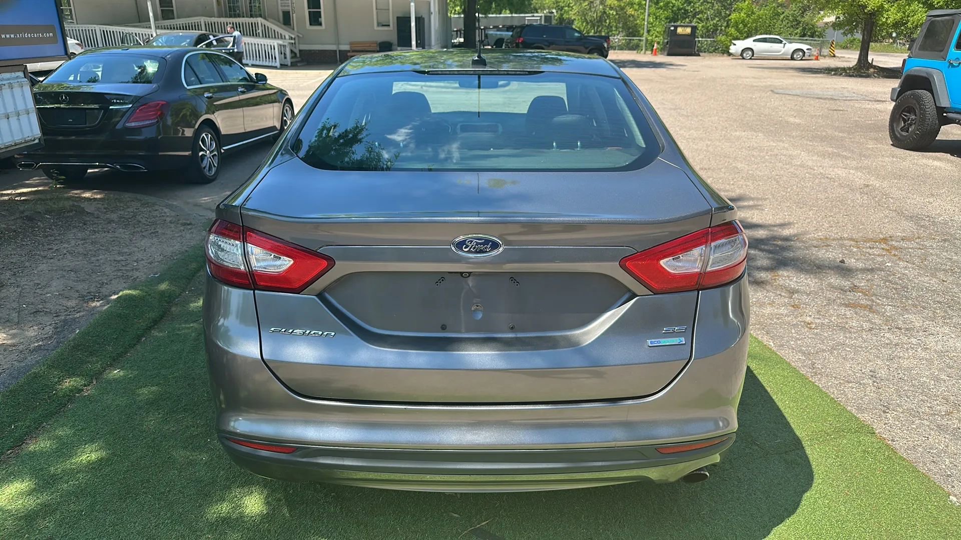Used 2013 Ford Fusion SE FWD image 7