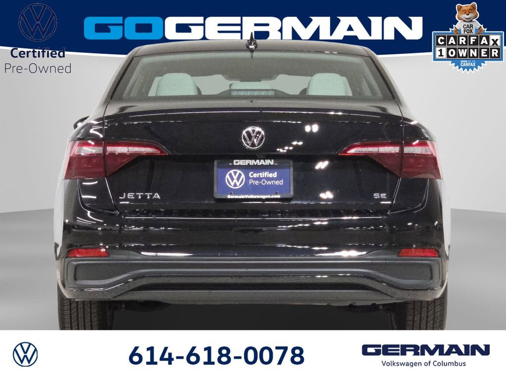 Used 2024 Volkswagen Jetta SE FWD image 10