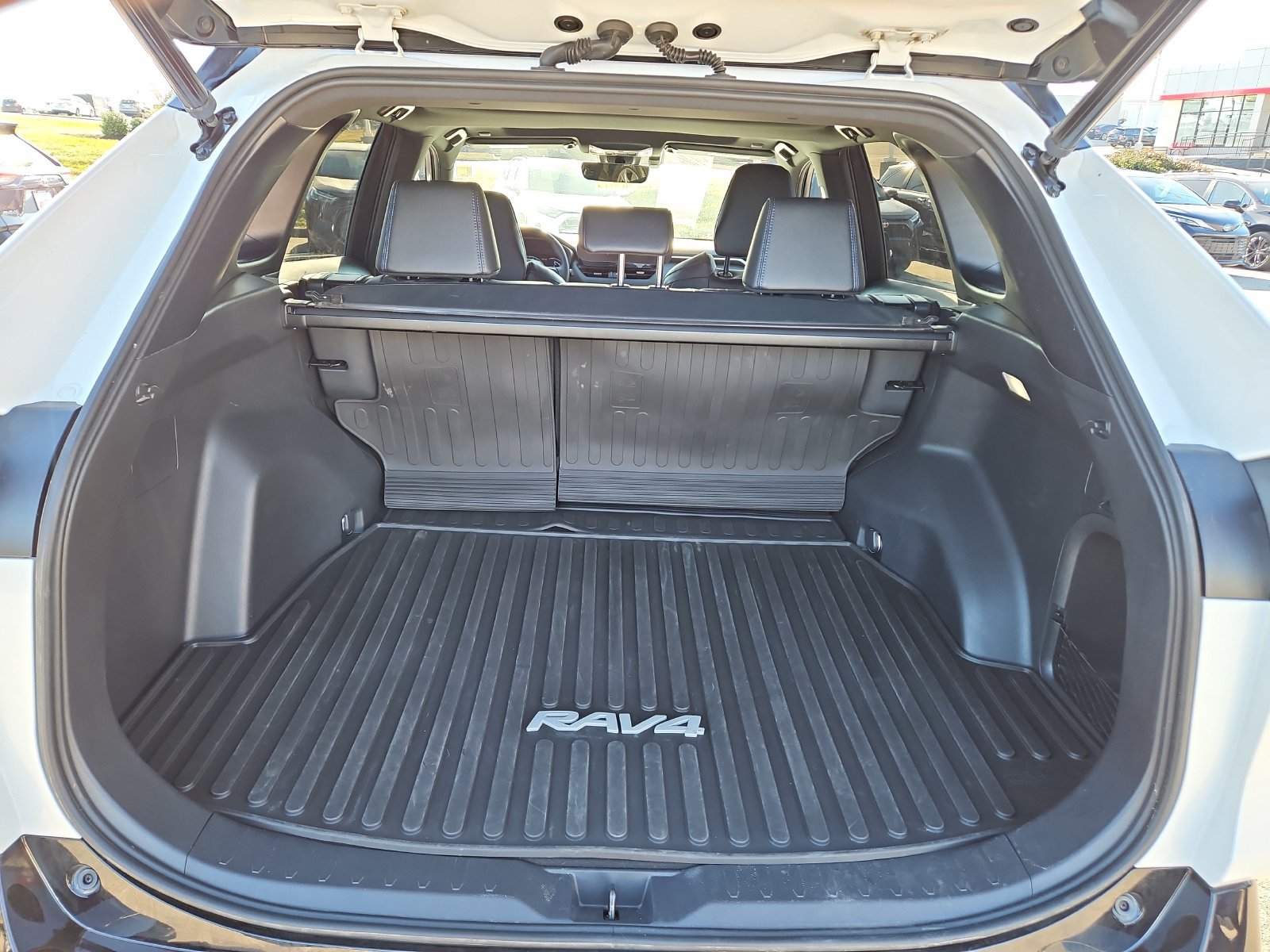 Used 2023 Toyota RAV4 XSE w/ XSE Grade Weather Package AWD/4WD image 8