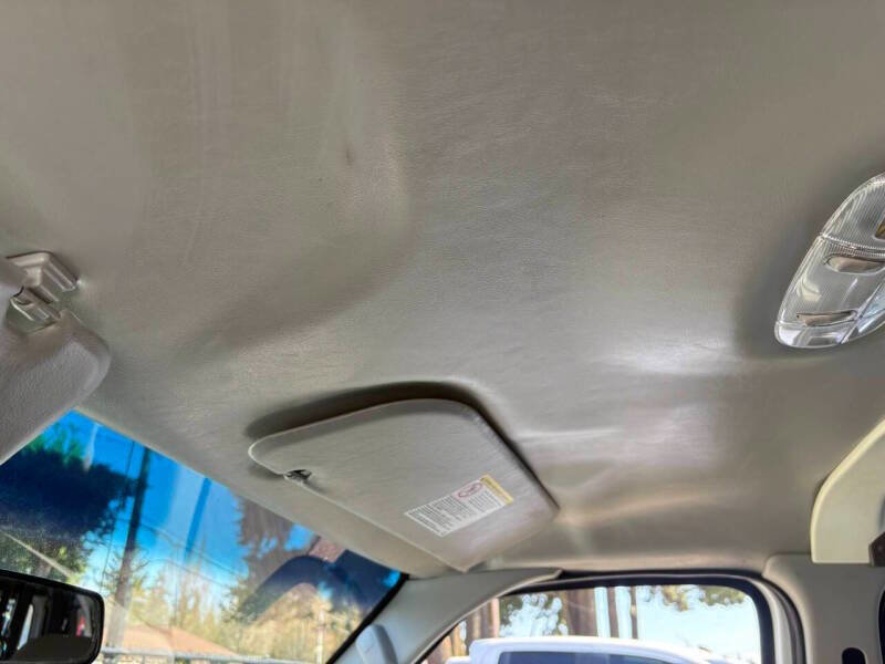 Used 2014 Ford E-250 and Econoline 250 Extended w/ Power Group image 9