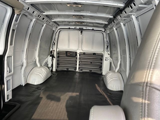 Certified 2024 GMC Savana 2500 Extended w/ Driver Convenience Package RWD image 15