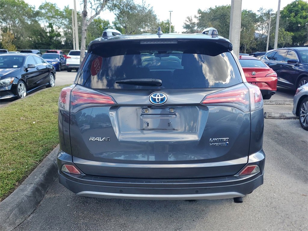 Used 2018 Toyota RAV4 Limited image 8