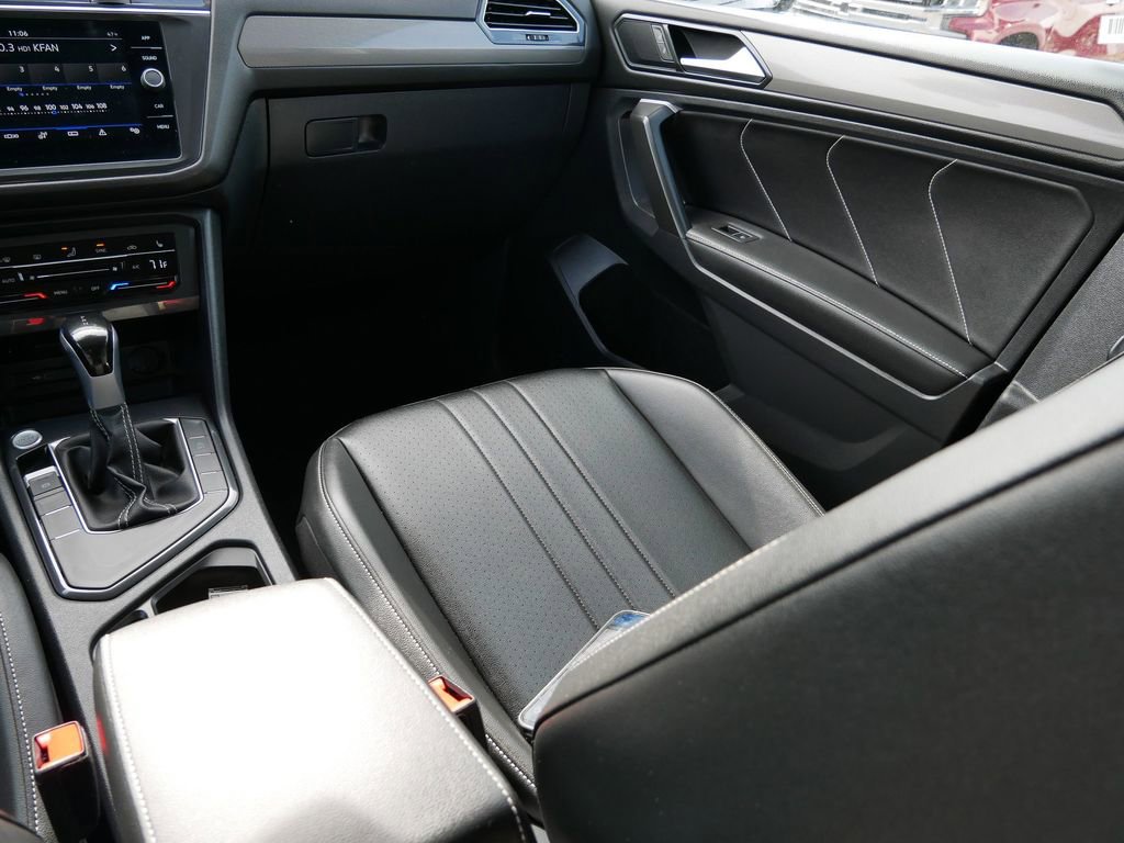 Used 2024 Volkswagen Tiguan Wolfsburg Edition image 15