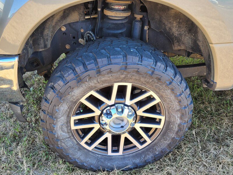 Used 2019 Ford F250 Lariat w/ Lariat Ultimate Package image 6