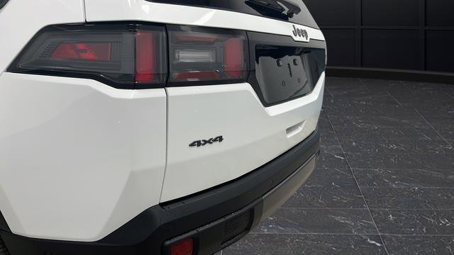 New 2026 Jeep Cherokee Overland w/ Trailer Tow Group image 37