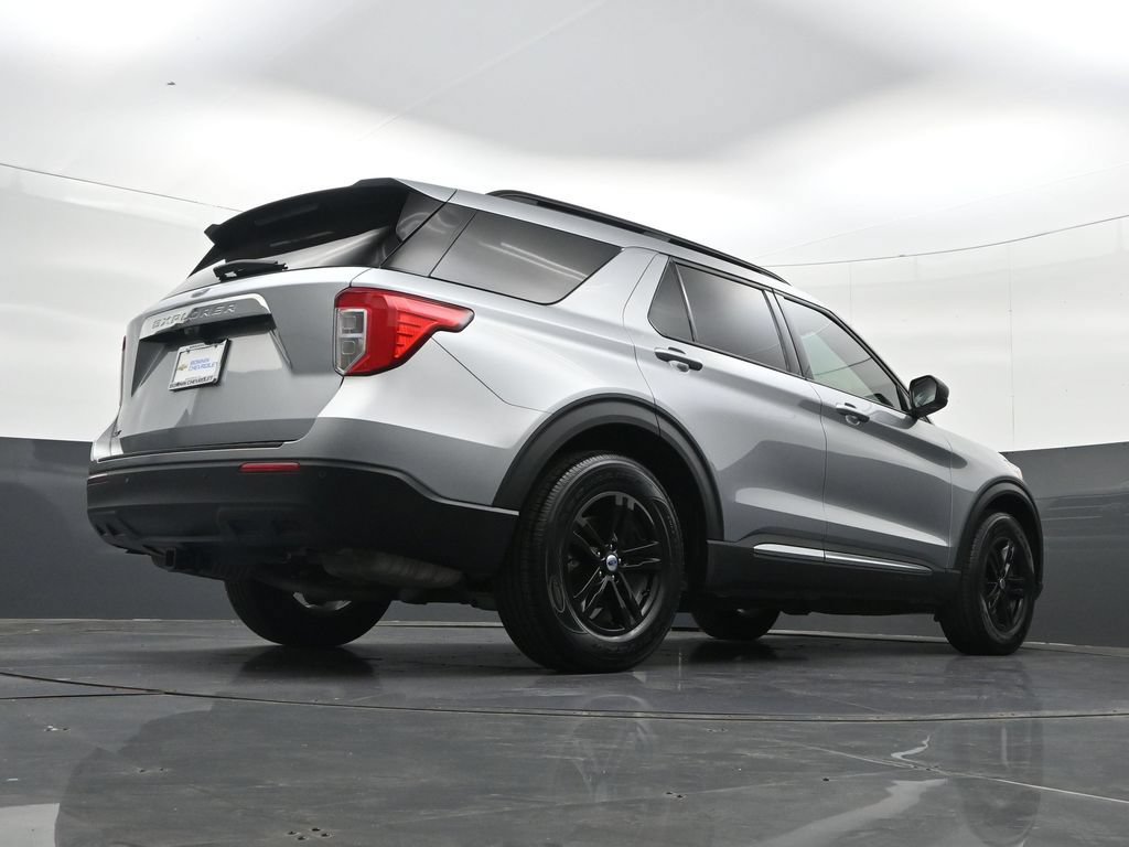 Used 2023 Ford Explorer XLT RWD image 35