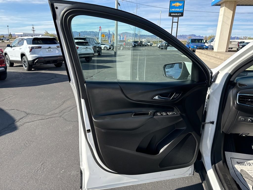 Used 2018 Chevrolet Equinox LT image 14