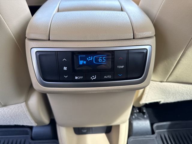 Used 2018 Toyota Highlander Limited image 21