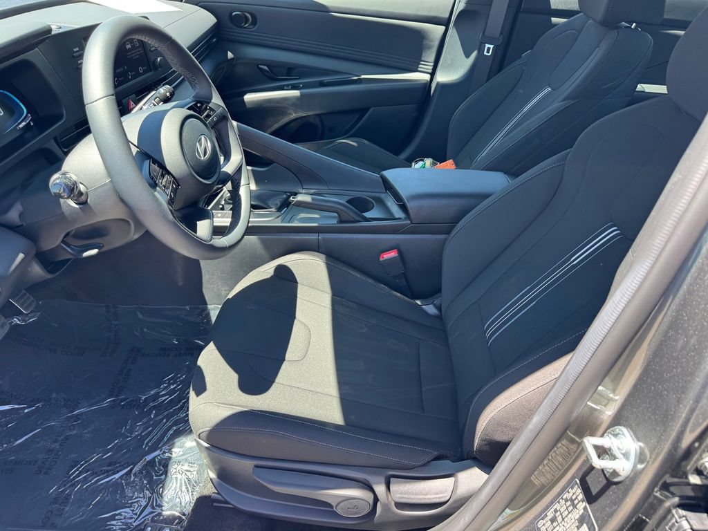 Certified 2026 Hyundai Elantra Sport FWD image 14