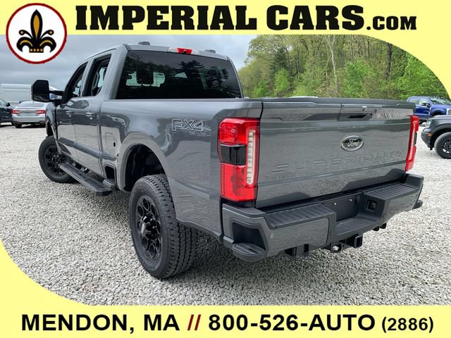 New 2026 Ford F250 Lariat w/ Black Appearance Package AWD/4WD image 10