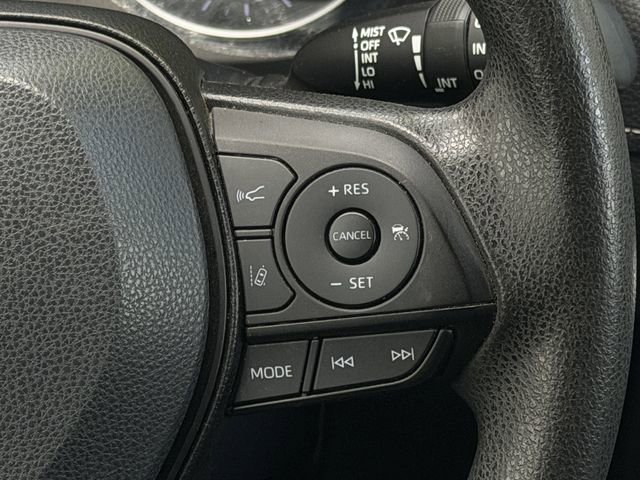 Certified 2022 Toyota RAV4 XLE w/ Convenience Package image 15