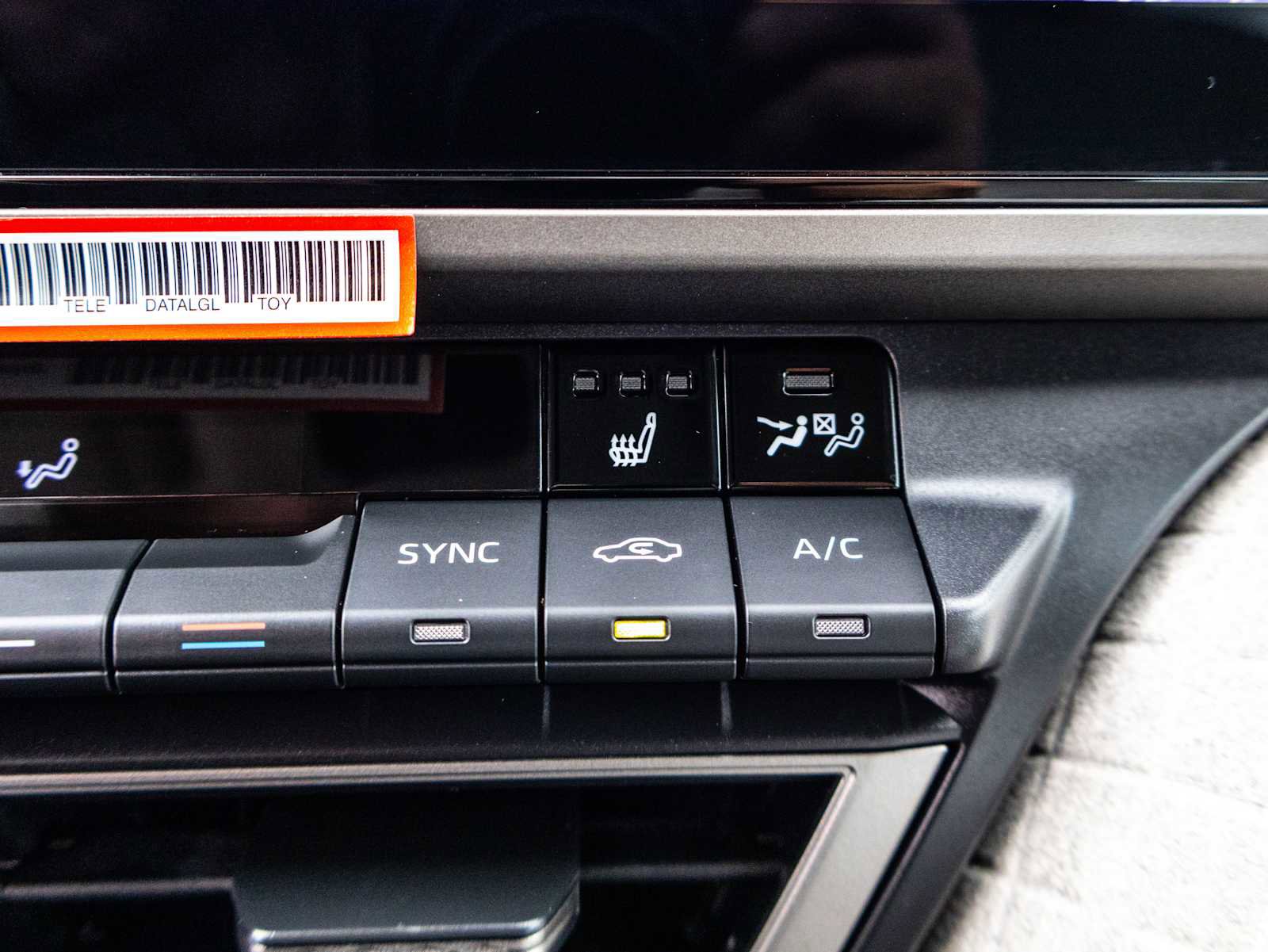 Used 2026 Toyota Camry XLE FWD image 32