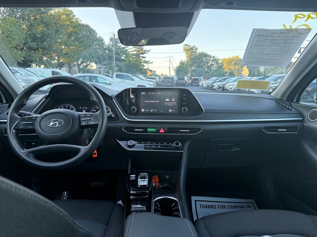 Used 2022 Hyundai Sonata SE image 18