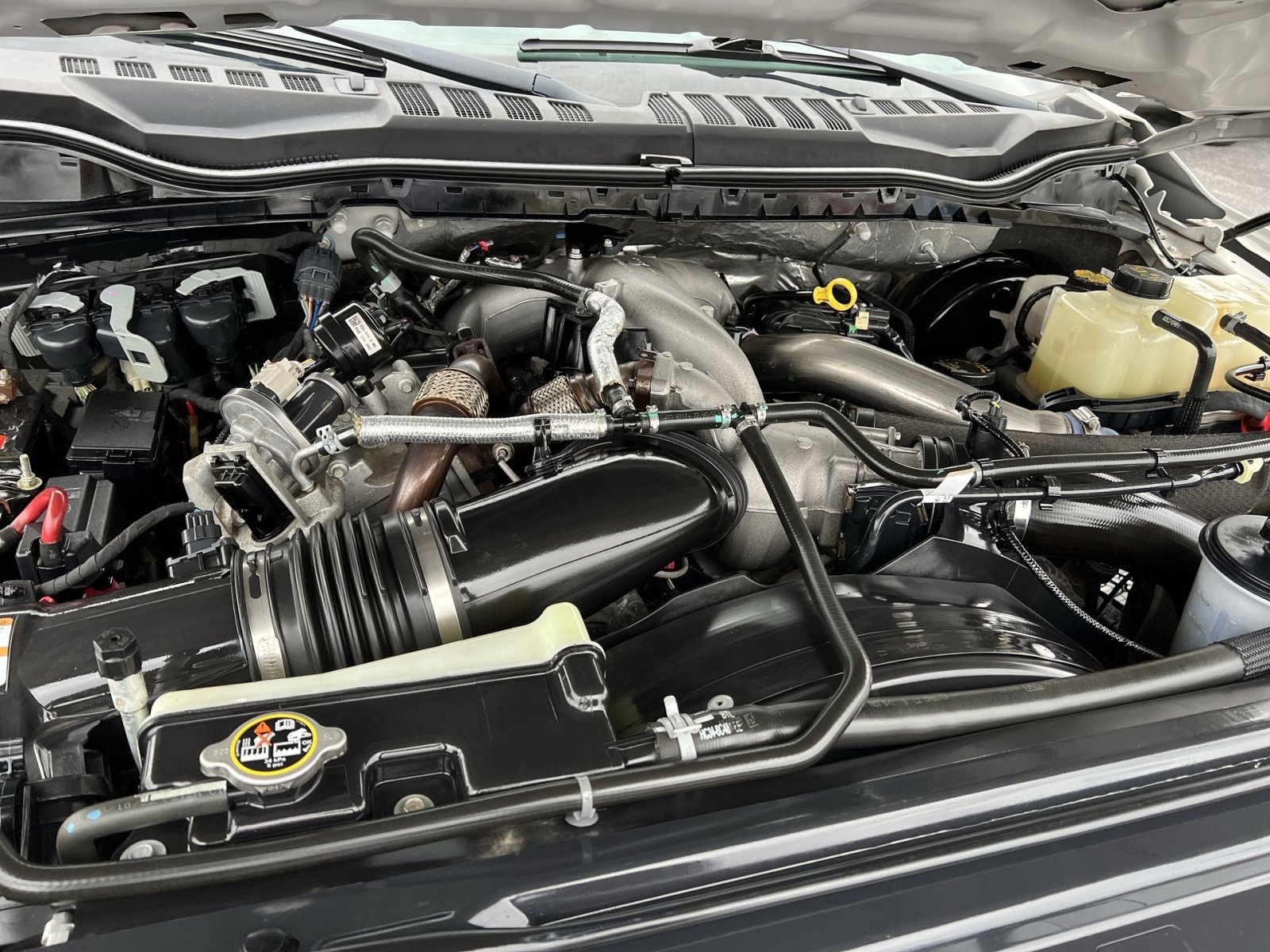 Used 2022 Ford F350 Lariat w/ Lariat Ultimate Package image 27