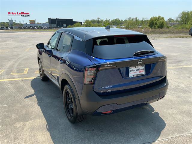 Used 2025 Nissan Kicks SV image 25
