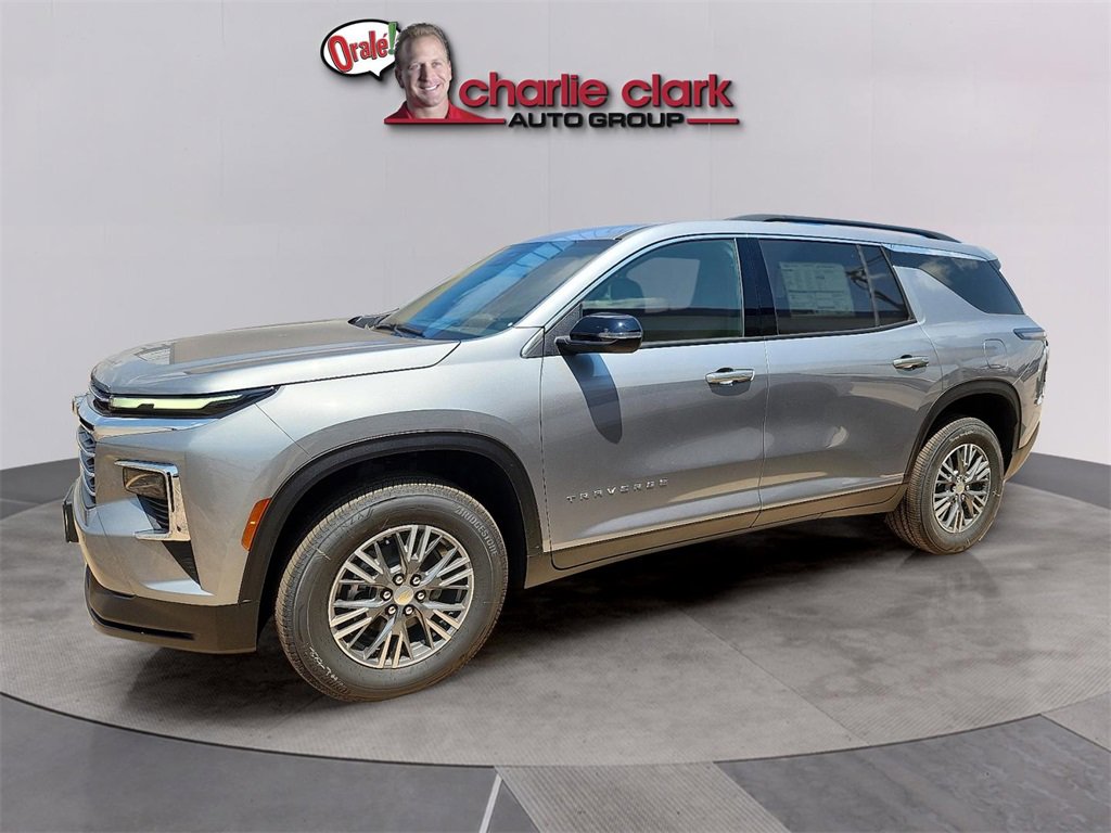 New 2026 Chevrolet Traverse LT w/ LPO, Floor Liner Package video 1