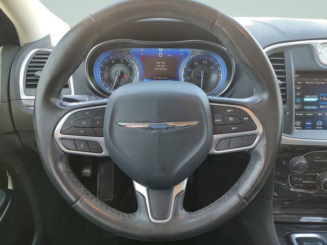 Used 2019 Chrysler 300 Touring w/ Quick Order Package 2EF image 11