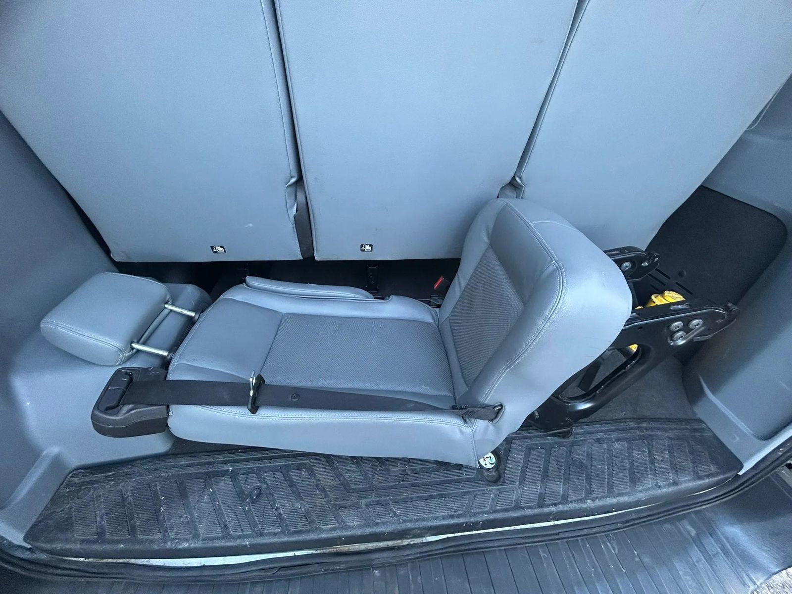 Used 2015 Ford Transit 150 XLT RWD image 12