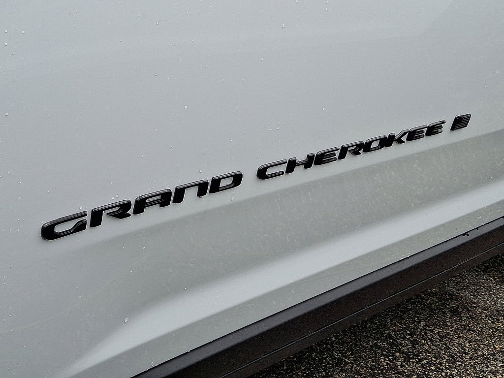 New 2026 Jeep Grand Cherokee L 4WD image 5