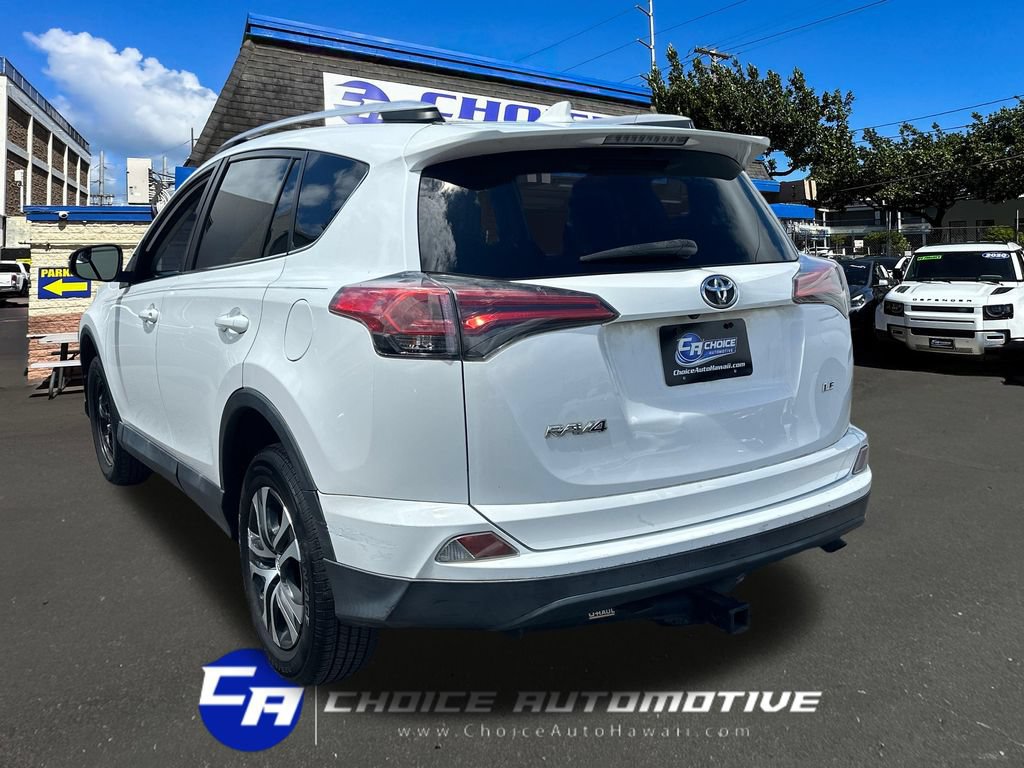 Used 2016 Toyota RAV4 LE FWD image 5