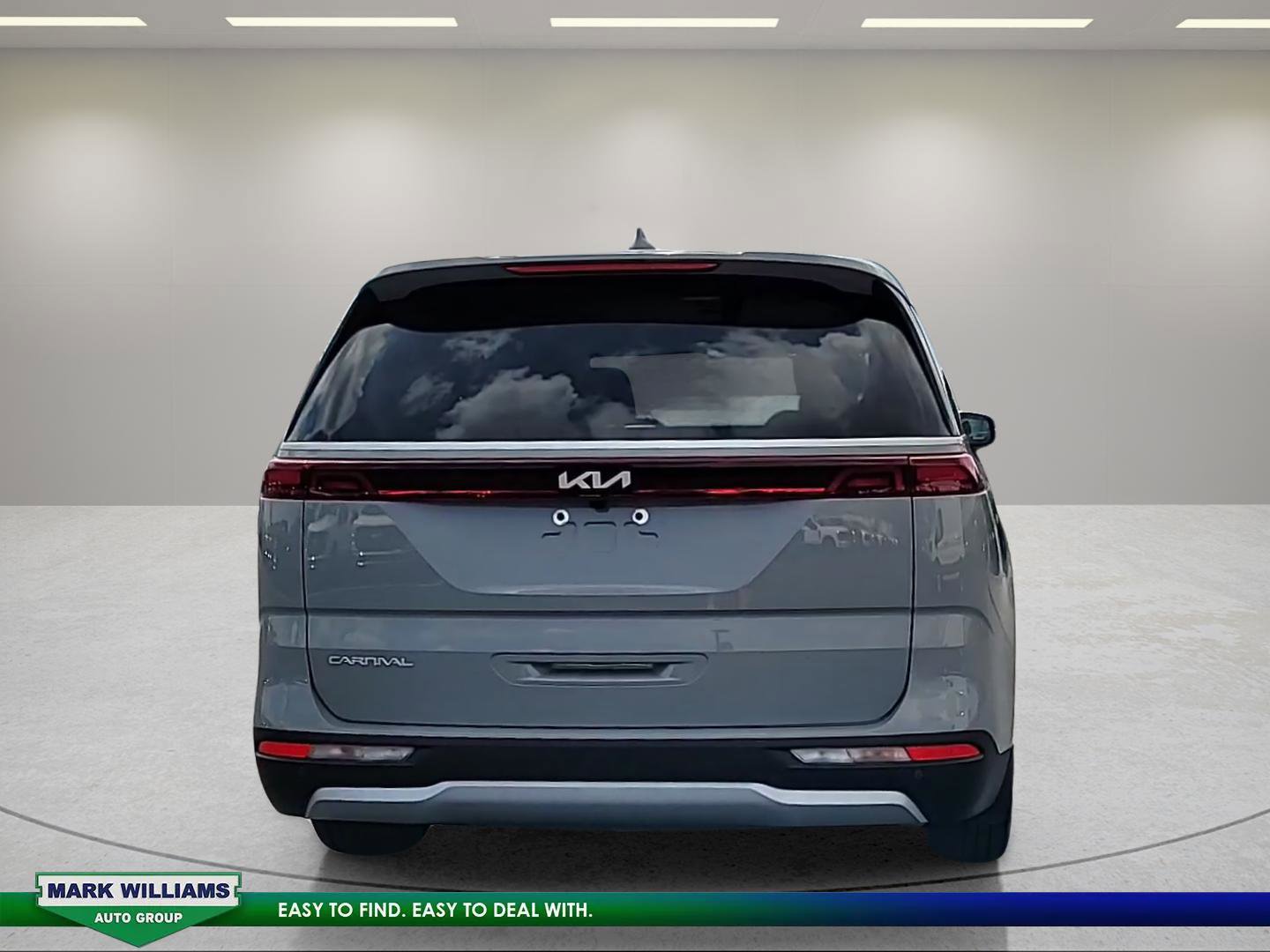 Used 2024 Kia Carnival EX image 6