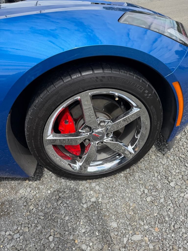 Used 2015 Chevrolet Corvette Stingray Coupe w/ 2LT Preferred Equipment Group RWD image 12