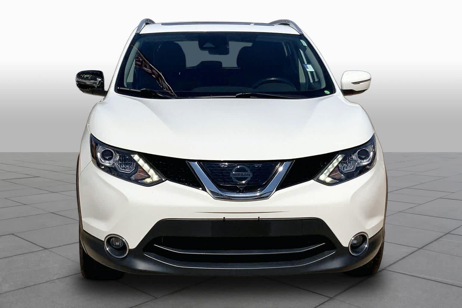Used 2017 Nissan Rogue Sport SL w/ SL Premium Package AWD/4WD image 4