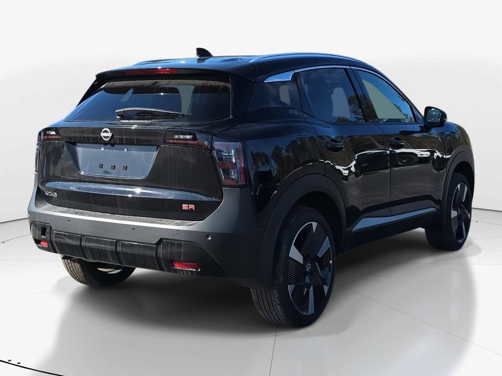 New 2026 Nissan Kicks SR w/ SR Premium Package FWD image 5