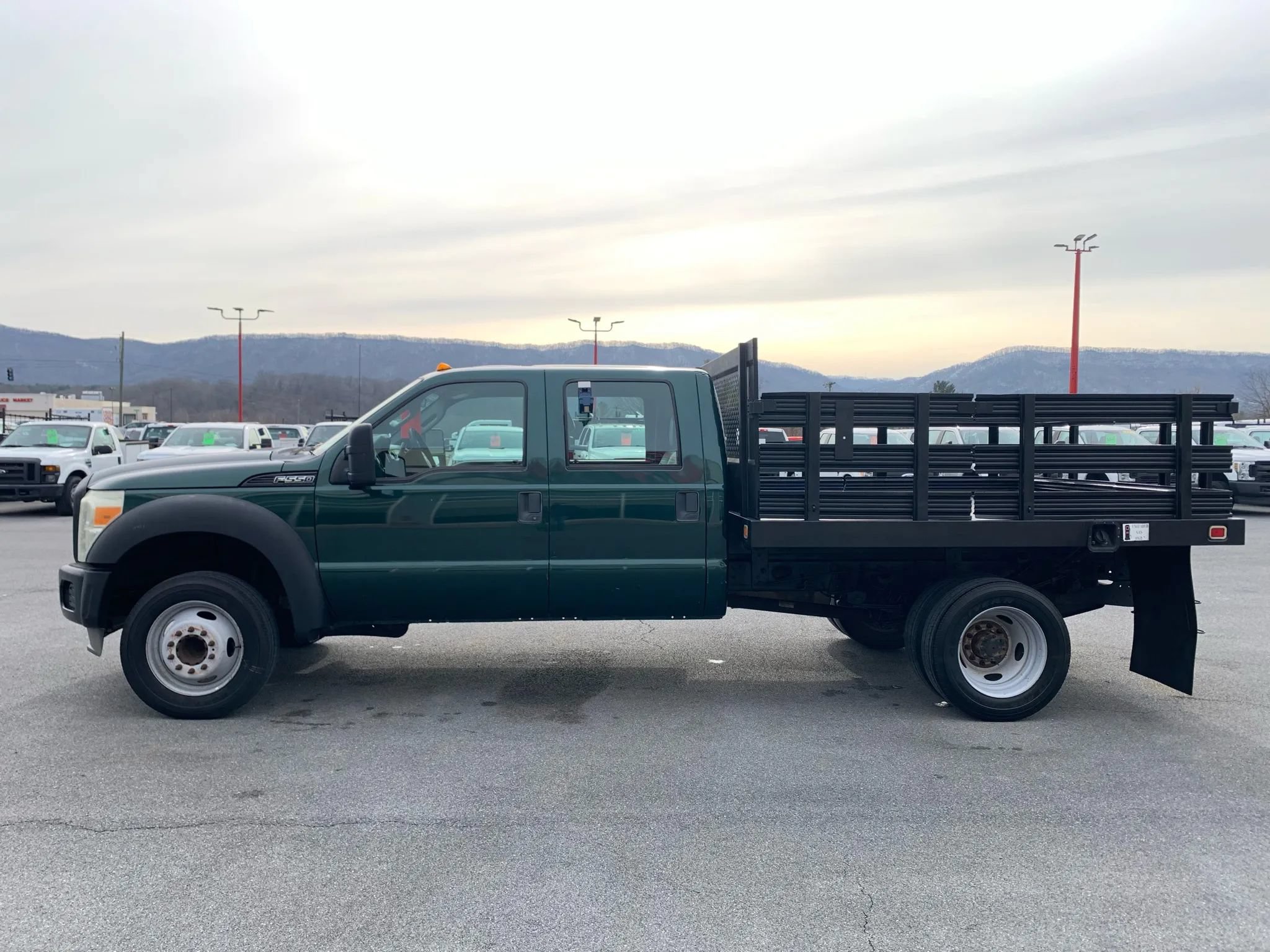 Used 2011 Ford F550 2WD Crew Cab Super Duty w/ Trailer Tow Pkg image 5