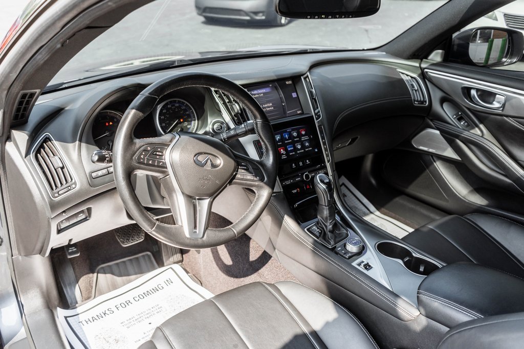 Used 2018 INFINITI Q60 3.0t Luxe image 8