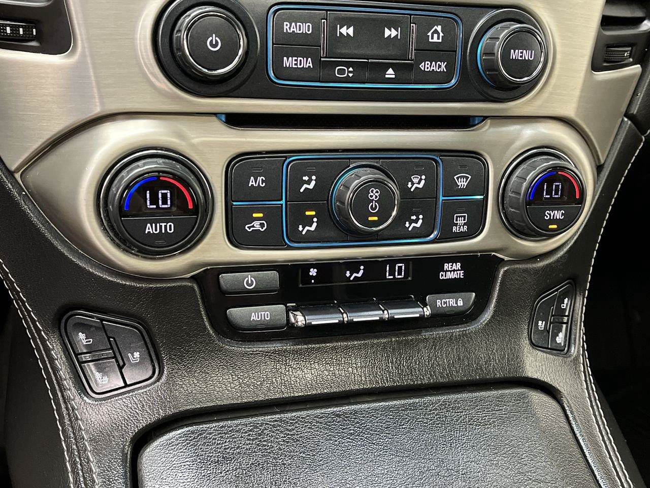 Used 2018 GMC Yukon XL Denali w/ Denali Ultimate Package AWD/4WD image 24
