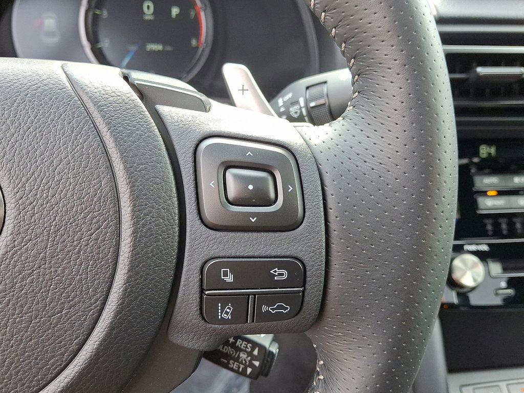 Used 2025 Lexus IS 350 F Sport w/ Accessory Package image 21