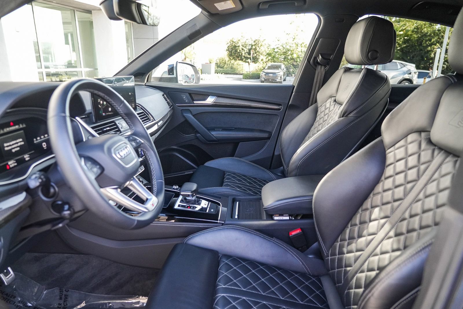 Used 2023 Audi SQ5 Prestige w/ Prestige Package image 19