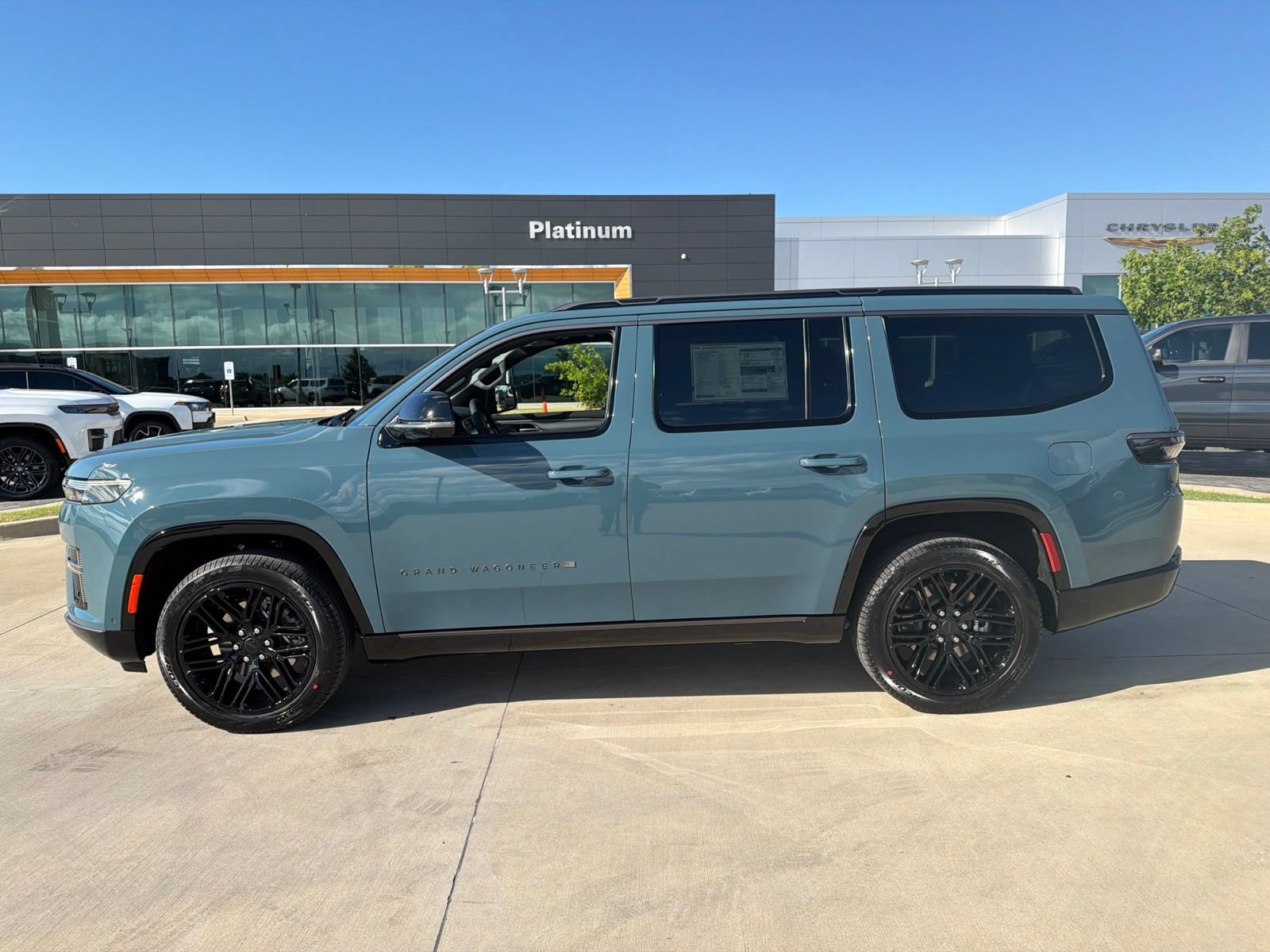 New 2026 Jeep Grand Wagoneer Limited AWD/4WD image 2