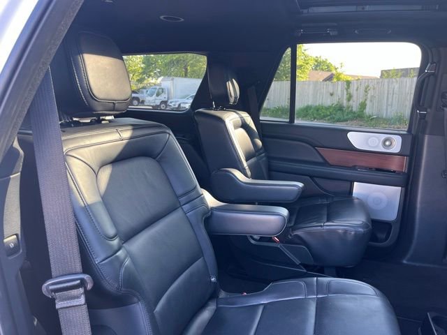 Used 2023 Lincoln Navigator Reserve AWD/4WD image 27