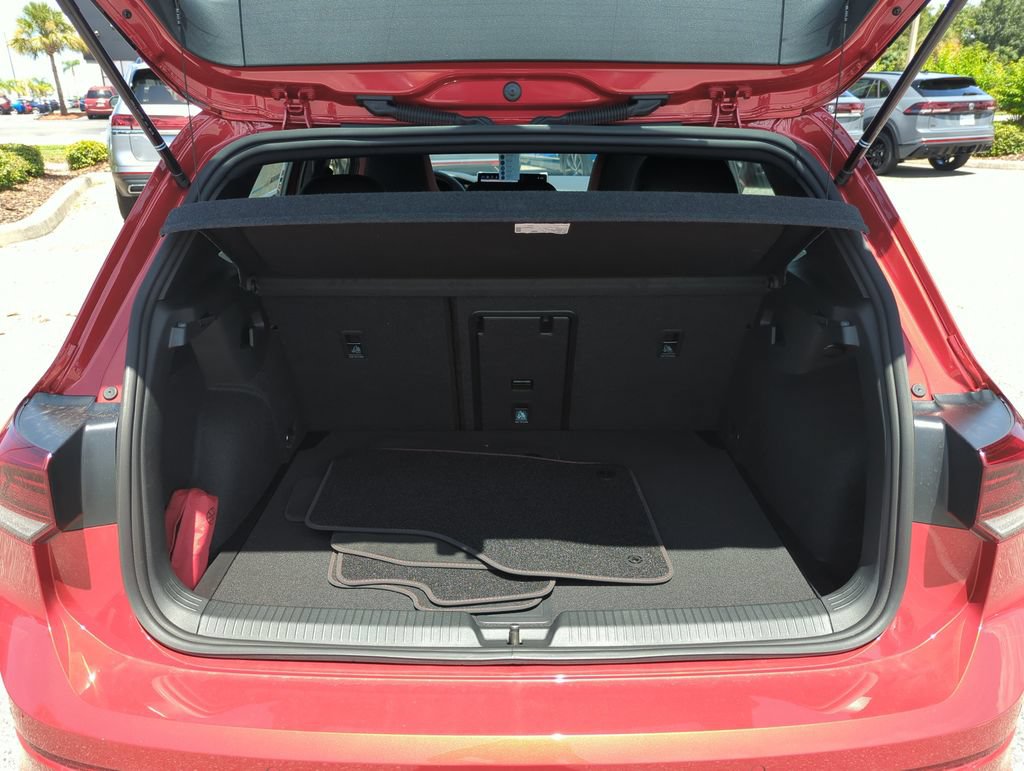 New 2026 Volkswagen GTI SE FWD image 19