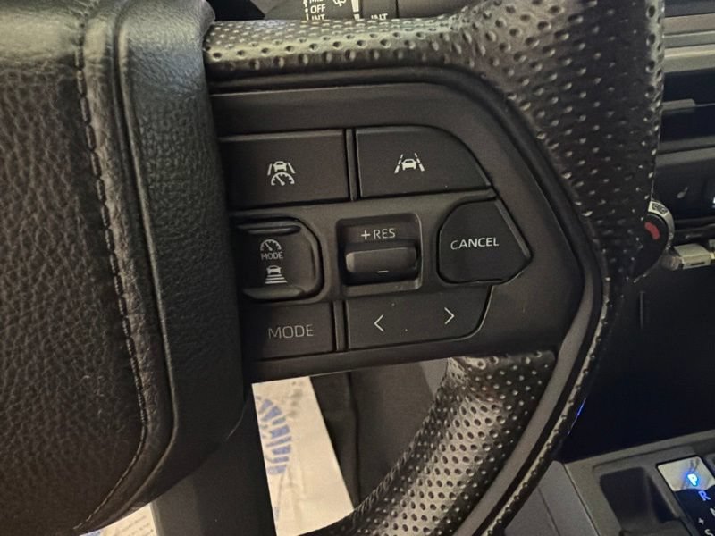 Certified 2025 Toyota Tacoma SR5 AWD/4WD image 22