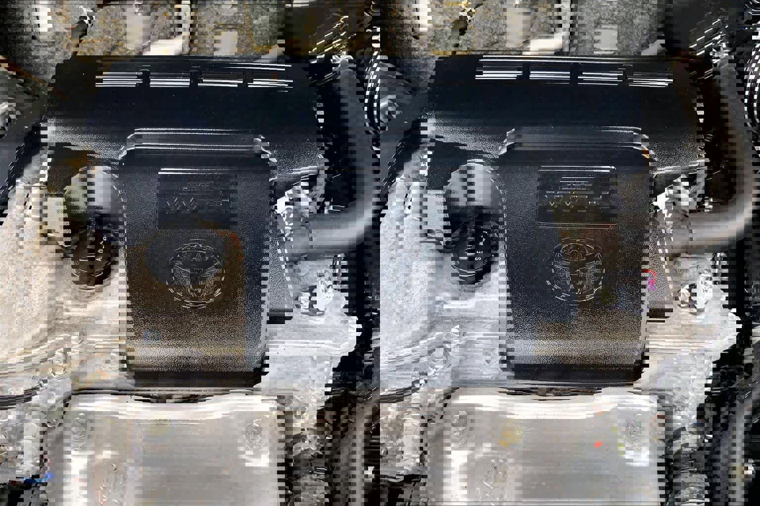 Used 2018 Toyota RAV4 XLE FWD image 32