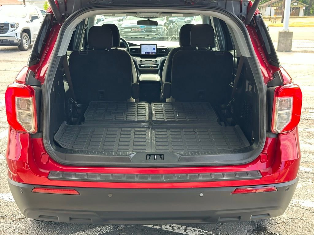 Used 2022 Ford Explorer XLT image 8