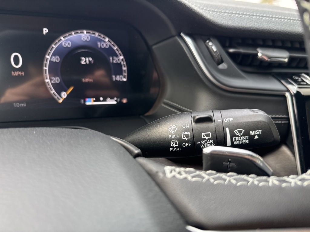 New 2025 Jeep Grand Cherokee Limited image 51