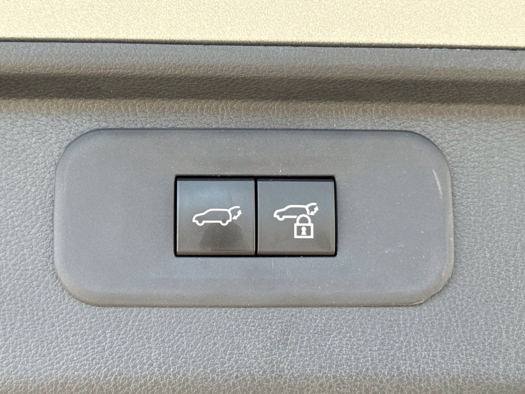 Certified 2024 Toyota Grand Highlander FWD image 17