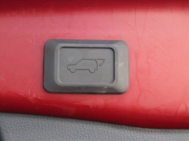Used 2023 Toyota RAV4 XLE Premium AWD/4WD image 7