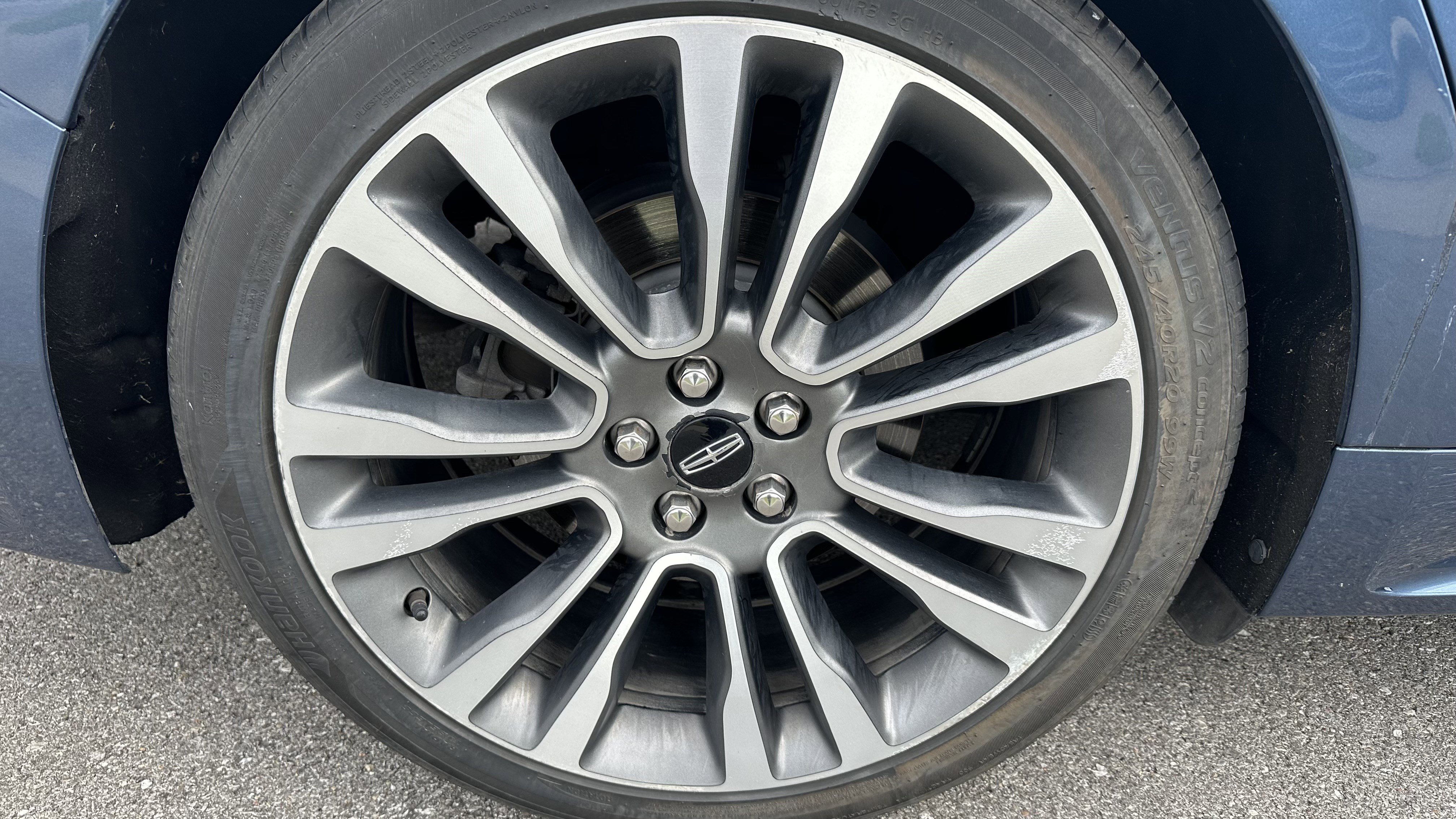 Used 2018 Lincoln Continental Reserve AWD/4WD image 14