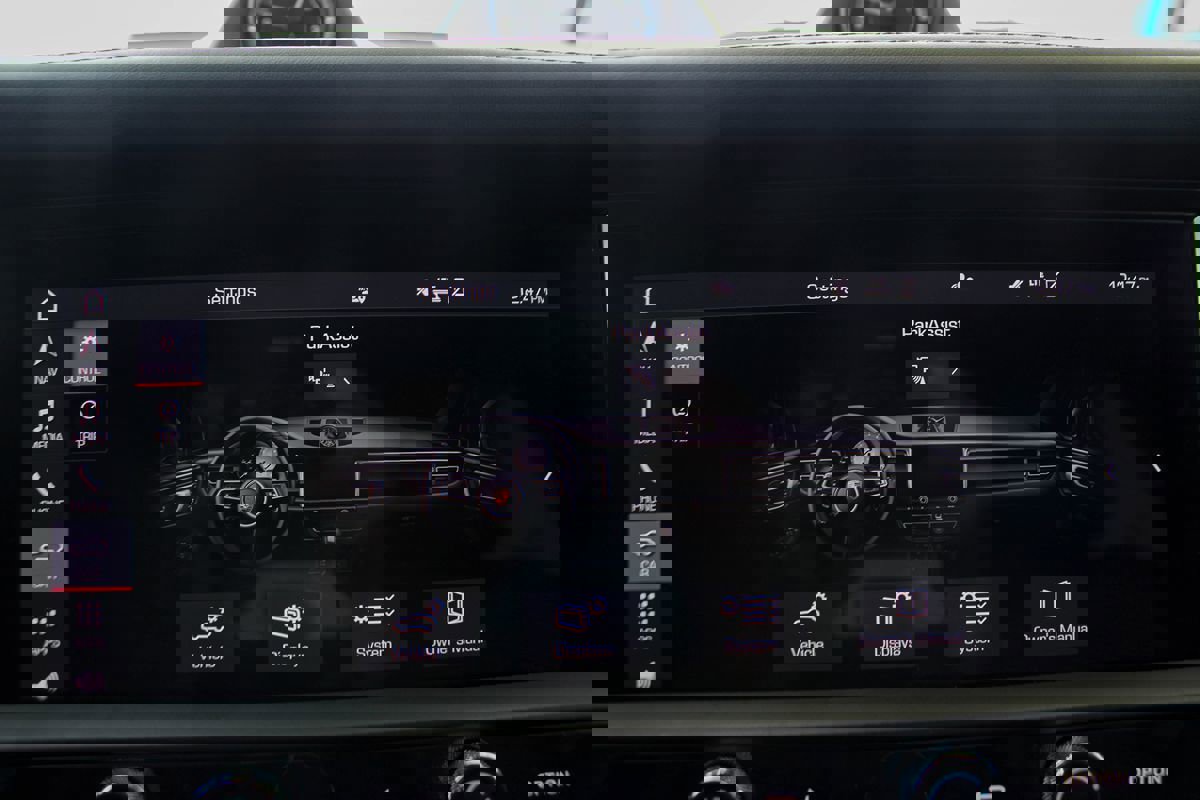 Used 2022 Porsche Macan S image 35