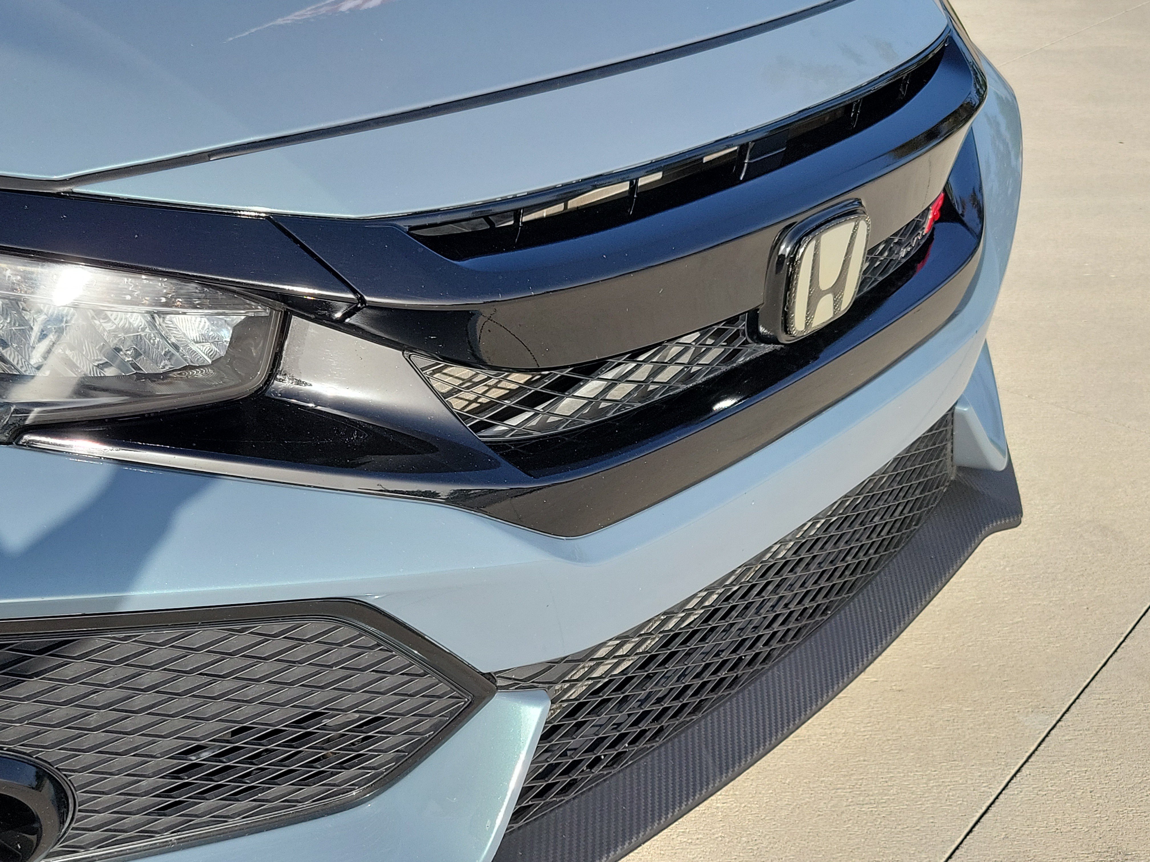 Used 2019 Honda Civic Type R image 13