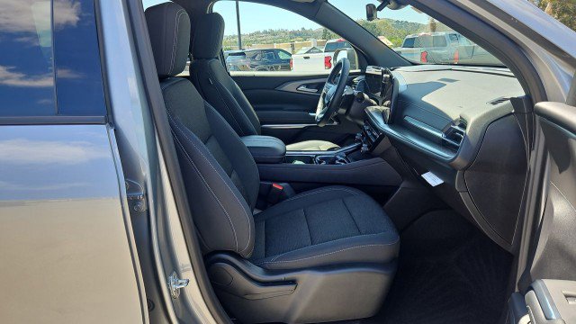 Used 2026 Chevrolet Traverse LT w/ Driver Confidence Package FWD image 28