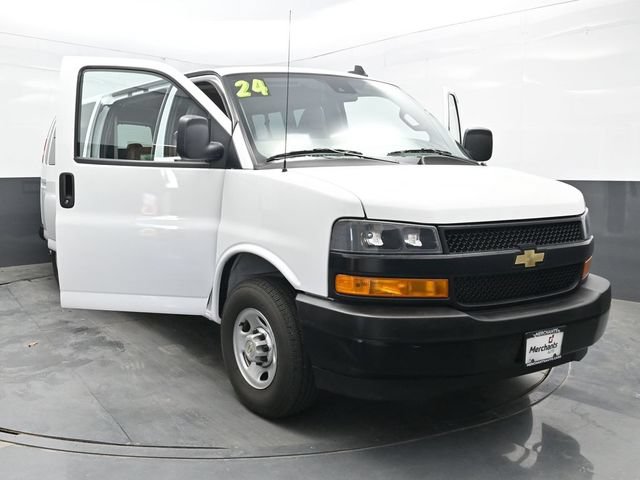 Used 2024 Chevrolet Express 3500 LS RWD image 41