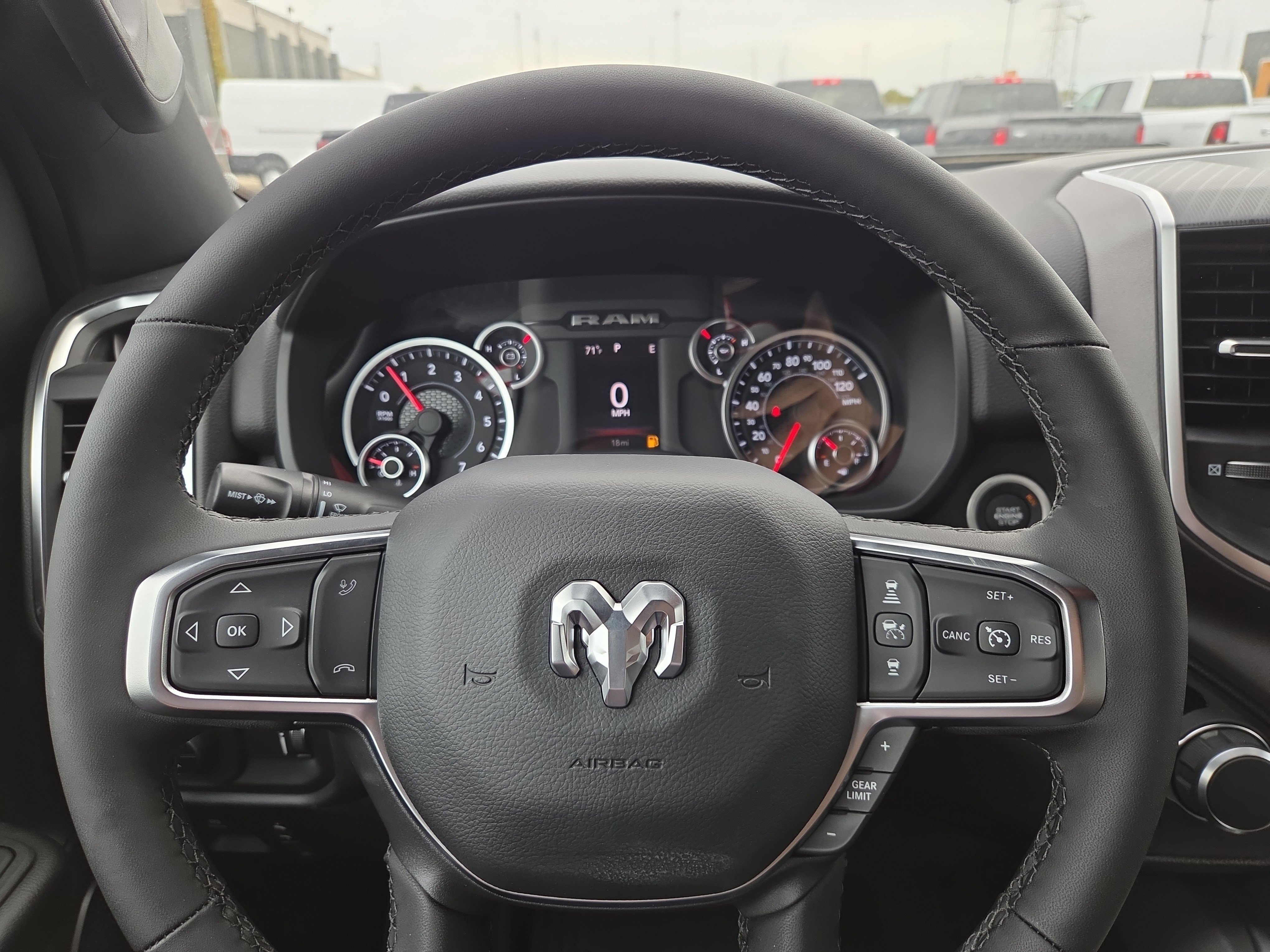 New 2026 RAM 1500 Big Horn AWD/4WD image 9