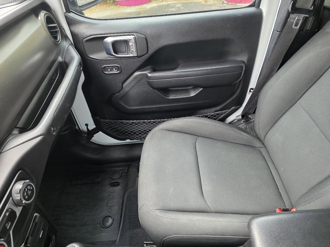 Used 2020 Jeep Gladiator Sport w/ Quick Order Package 24S image 20